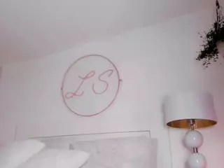 Lauren Saenz's Live Sex Cam Show