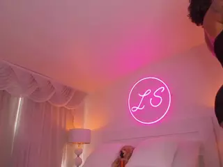 Lauren Saenz's Live Sex Cam Show