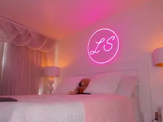 Lauren Saenz's Live Sex Cam Show