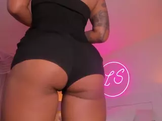 Lauren Saenz's Live Sex Cam Show
