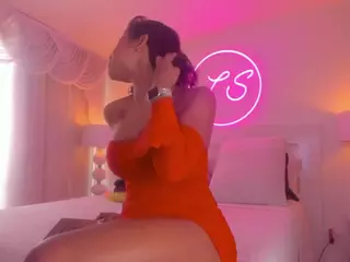 Lauren Saenz's Live Sex Cam Show