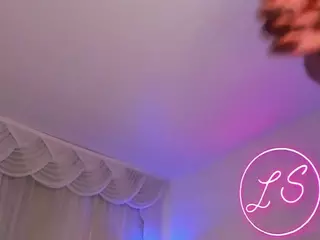 Lauren Saenz's Live Sex Cam Show