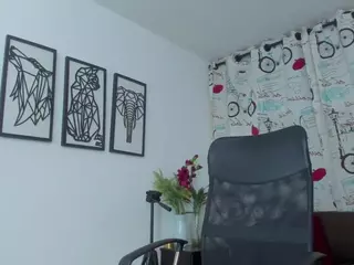 Fabiana BIG BOOBS's Live Sex Cam Show