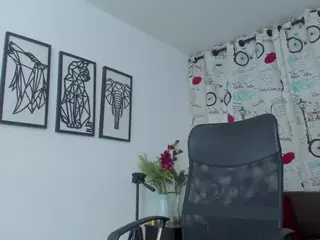 Fabiana BIG BOOBS's Live Sex Cam Show