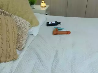 mia-hott's Live Sex Cam Show