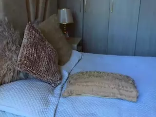 mia-hott's Live Sex Cam Show