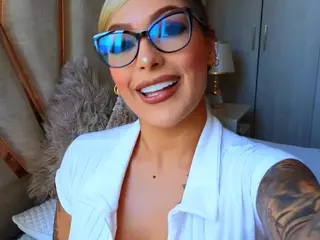 mia-hott's Live Sex Cam Show