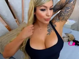 mia-hott's Live Sex Cam Show