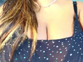 dapnhe's Live Sex Cam Show