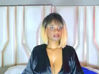 shanalawless's Live Sex Cam Show