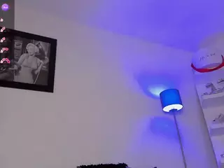 Adri Rogers's Live Sex Cam Show
