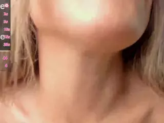 Adri Rogers's Live Sex Cam Show