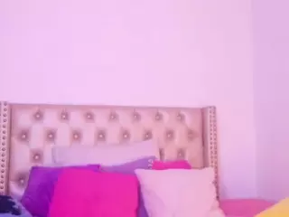 LenaStyles's Live Sex Cam Show