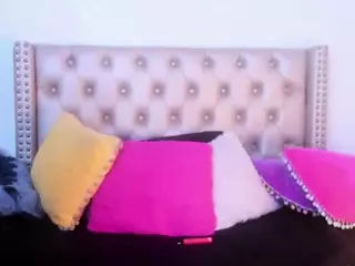 LenaStyles's Live Sex Cam Show