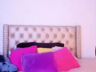 LenaStyles's Live Sex Cam Show