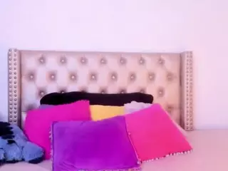 LenaStyles's Live Sex Cam Show
