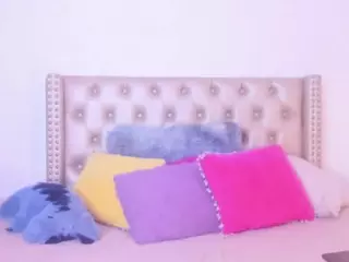 LenaStyles's Live Sex Cam Show
