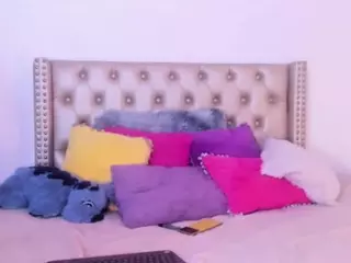 LenaStyles's Live Sex Cam Show