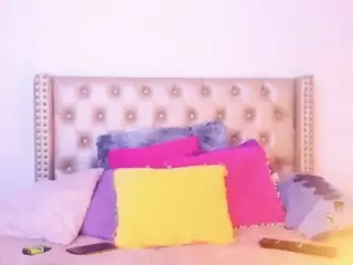 LenaStyles's Live Sex Cam Show
