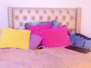 LenaStyles's Live Sex Cam Show
