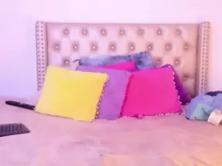 LenaStyles's Live Sex Cam Show