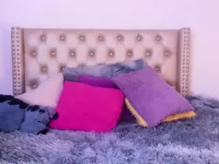 LenaStyles's Live Sex Cam Show