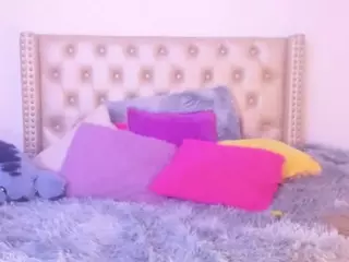 LenaStyles's Live Sex Cam Show