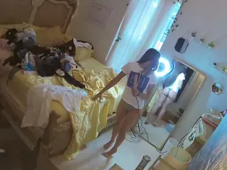 voyeurcam hornyhostel 03's Live Sex Cam Show