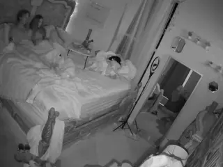 voyeurcam hornyhostel 03's Live Sex Cam Show