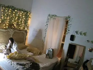 voyeurcam hornyhostel 03's Live Sex Cam Show