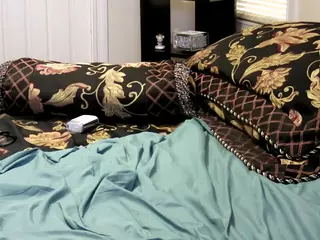 pamelagunns's Live Sex Cam Show