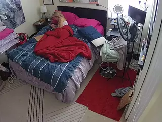The Horny Hostel - Bedroom 2's Live Sex Cam Show