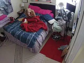 The Horny Hostel - Bedroom 2's Live Sex Cam Show