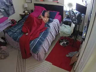 The Horny Hostel - Bedroom 2's Live Sex Cam Show