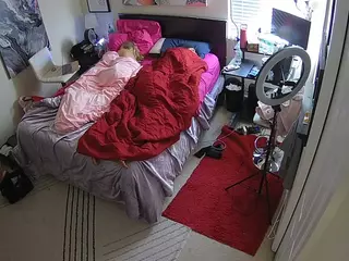 The Horny Hostel - Bedroom 2's Live Sex Cam Show