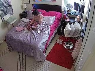 The Horny Hostel - Bedroom 2's Live Sex Cam Show