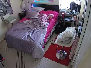 The Horny Hostel - Bedroom 2's Live Sex Cam Show
