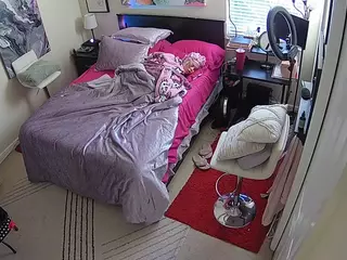 The Horny Hostel - Bedroom 2's Live Sex Cam Show