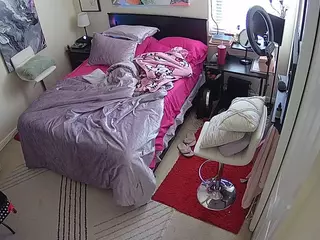The Horny Hostel - Bedroom 2's Live Sex Cam Show
