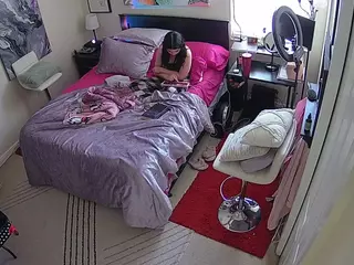 The Horny Hostel - Bedroom 2's Live Sex Cam Show