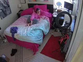 The Horny Hostel - Bedroom 2's Live Sex Cam Show