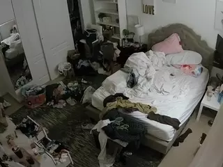 voyeurcam hornyhostel 02's Live Sex Cam Show