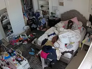 voyeurcam hornyhostel 02's Live Sex Cam Show