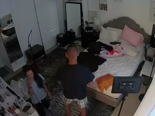 voyeurcam hornyhostel 02's Live Sex Cam Show