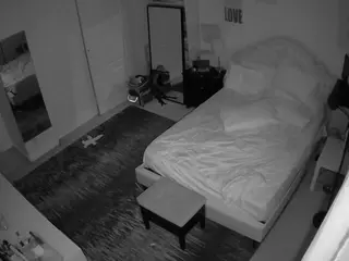 voyeurcam hornyhostel 02's Live Sex Cam Show