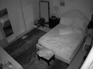 voyeurcam hornyhostel 02's Live Sex Cam Show