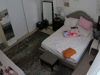 voyeurcam hornyhostel 02's Live Sex Cam Show