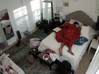 voyeurcam hornyhostel 02's Live Sex Cam Show