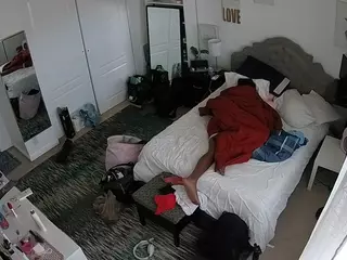 voyeurcam hornyhostel 02's Live Sex Cam Show