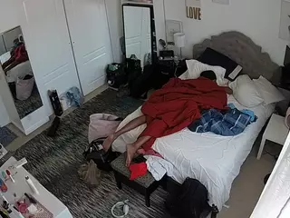 voyeurcam hornyhostel 02's Live Sex Cam Show